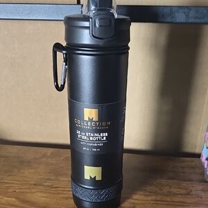 26 OZ STAINLESS STEEL BOTTLE NWT